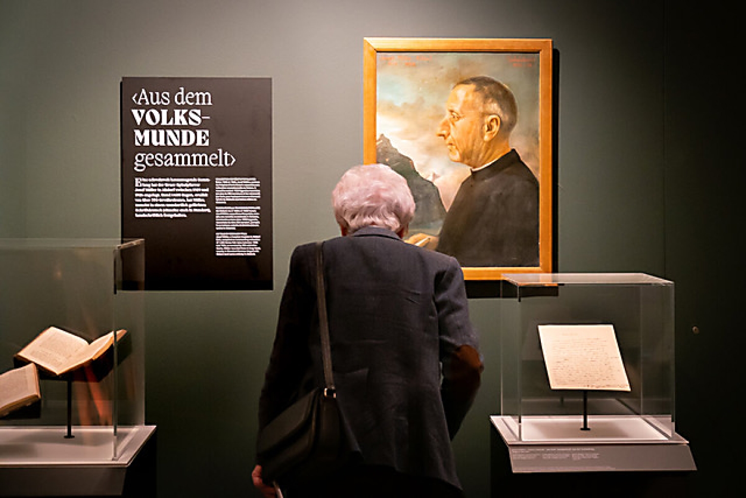 Ausstellung Sagenhafter Alpenraum. Sagen aus den Alpen. Im Schweizerisches Nationalmuseum Zürich. Szenografie und Gestaltungskonzept von Martina Nievergelt