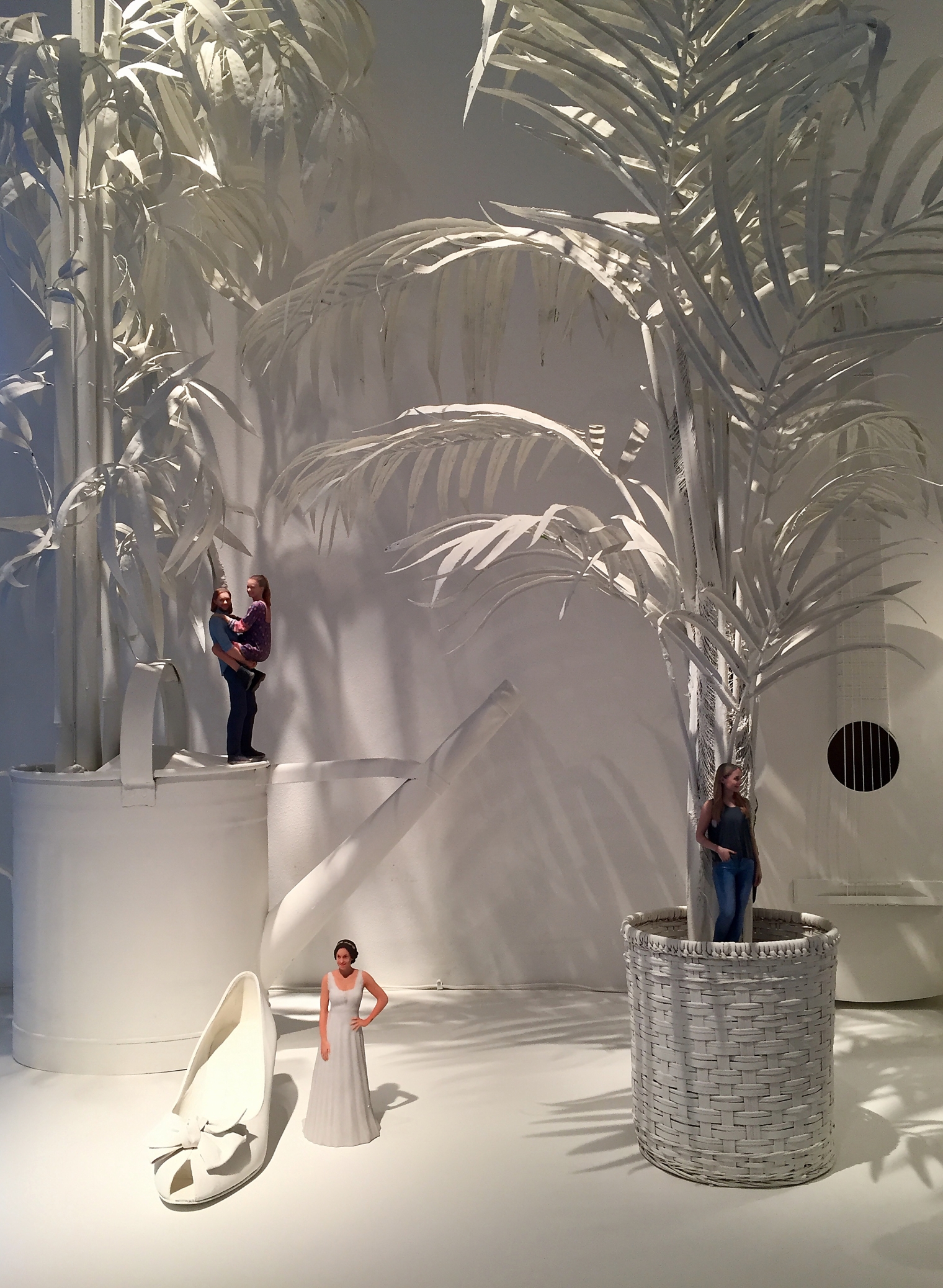 Ausstellung Twinsie. Du als 3 D Figur. Pop-up Galerie für Ifolor AG. White in White. Szenografie und Gestaltungskonzept von Martina Nievergelt