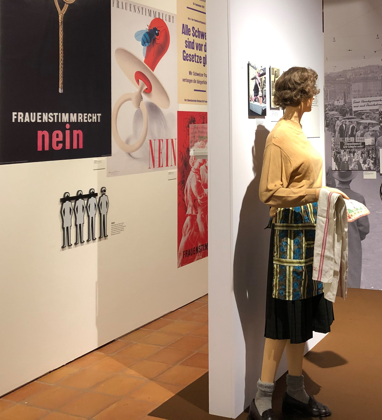 Ausstellung Eine Stimme haben. 50 Jahre Frauenstimmrecht Luzern im Historischen Museum. Szenografie und Gestaltungskonzept von Martina Nievergelt