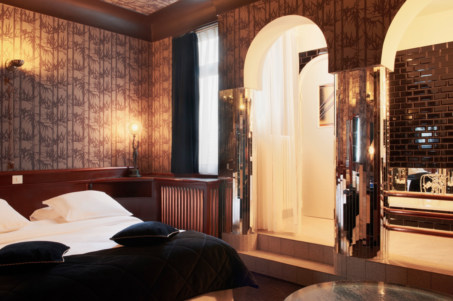 Hotel Le Berger. Inneneinrichtung vom legendärem Hotel „de Rendez-Vous“ im Art Deco Stil. 50 individuell gestaltete Hotelzimmer Interior-Design und Gestaltungskonzept von Martina Nievergelt. Room Ambre