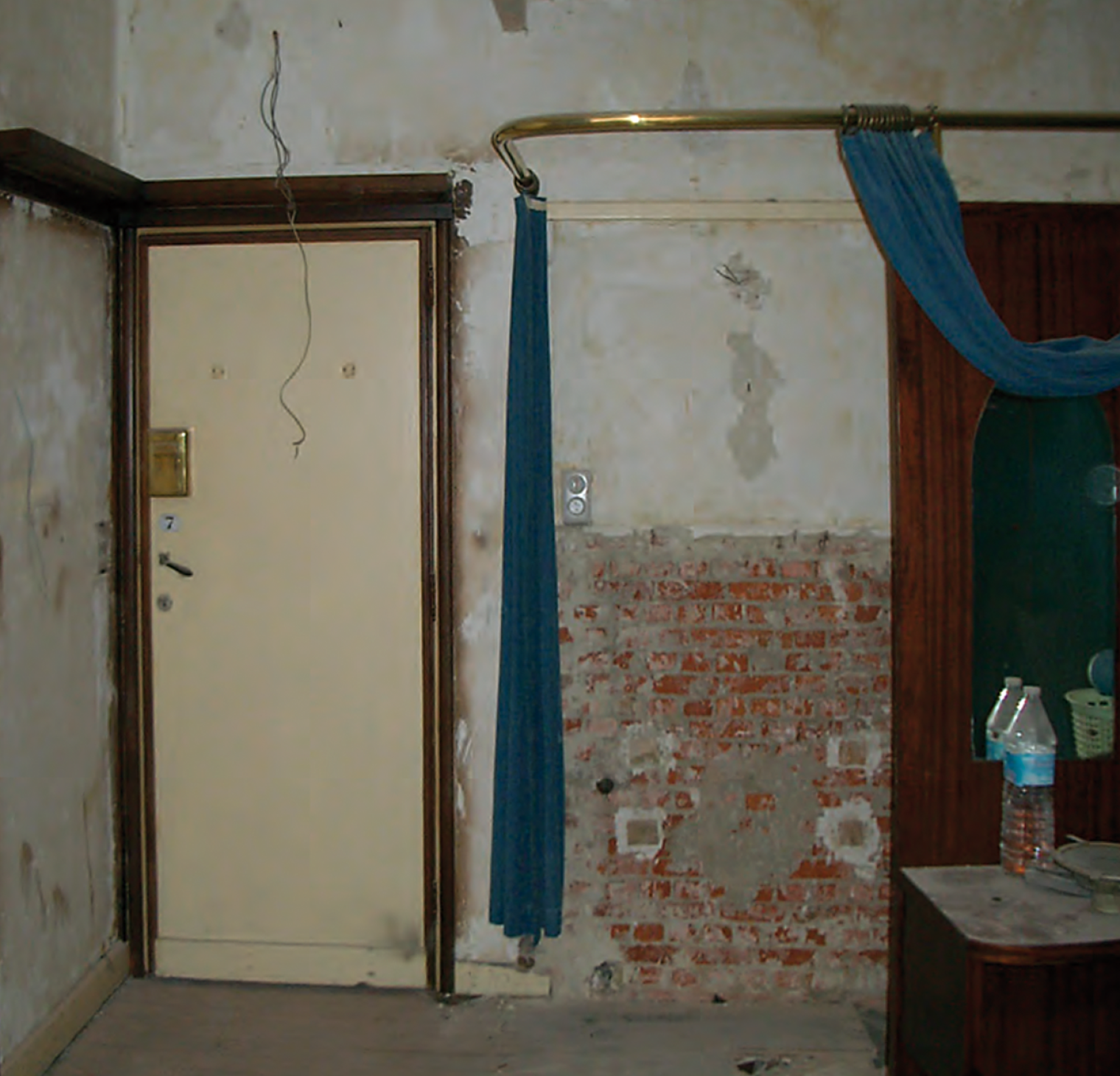 Ist Zustand vor der Renovation. Hotel Le Berger. Bruxelles